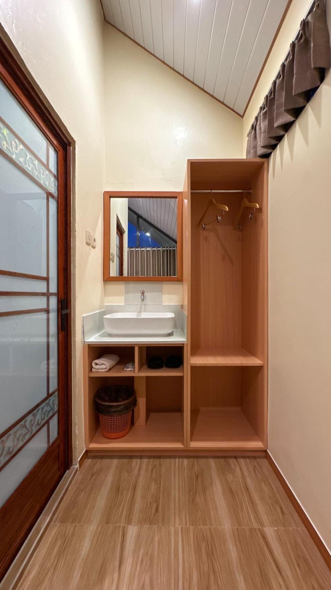 Apartamento Rautani Sembalun Sembalunlawang Exterior foto